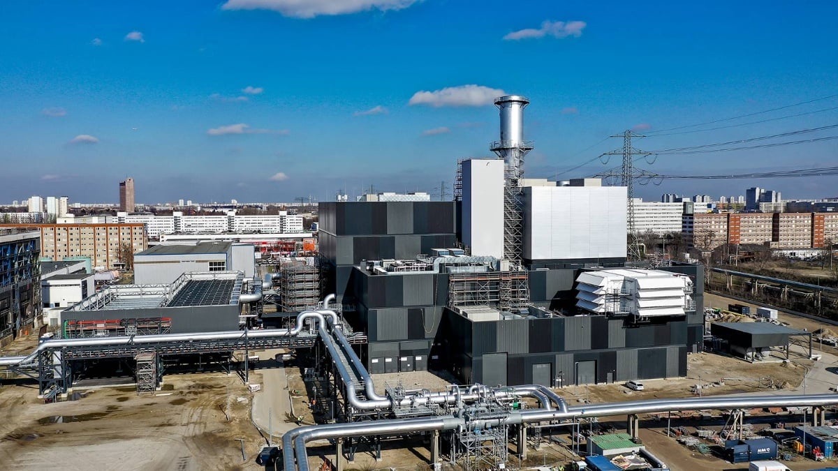 Large-scale solar energy production facility